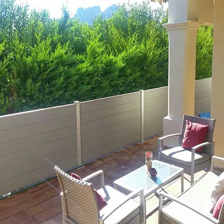Vakantiehuis Cozy Holiday In With Terrace